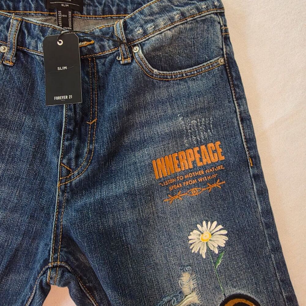 Forever 21 Men's Slim Fit Patch Jeans 32 Peace Embroidered Painted Streetwear - Picture 8 of 13